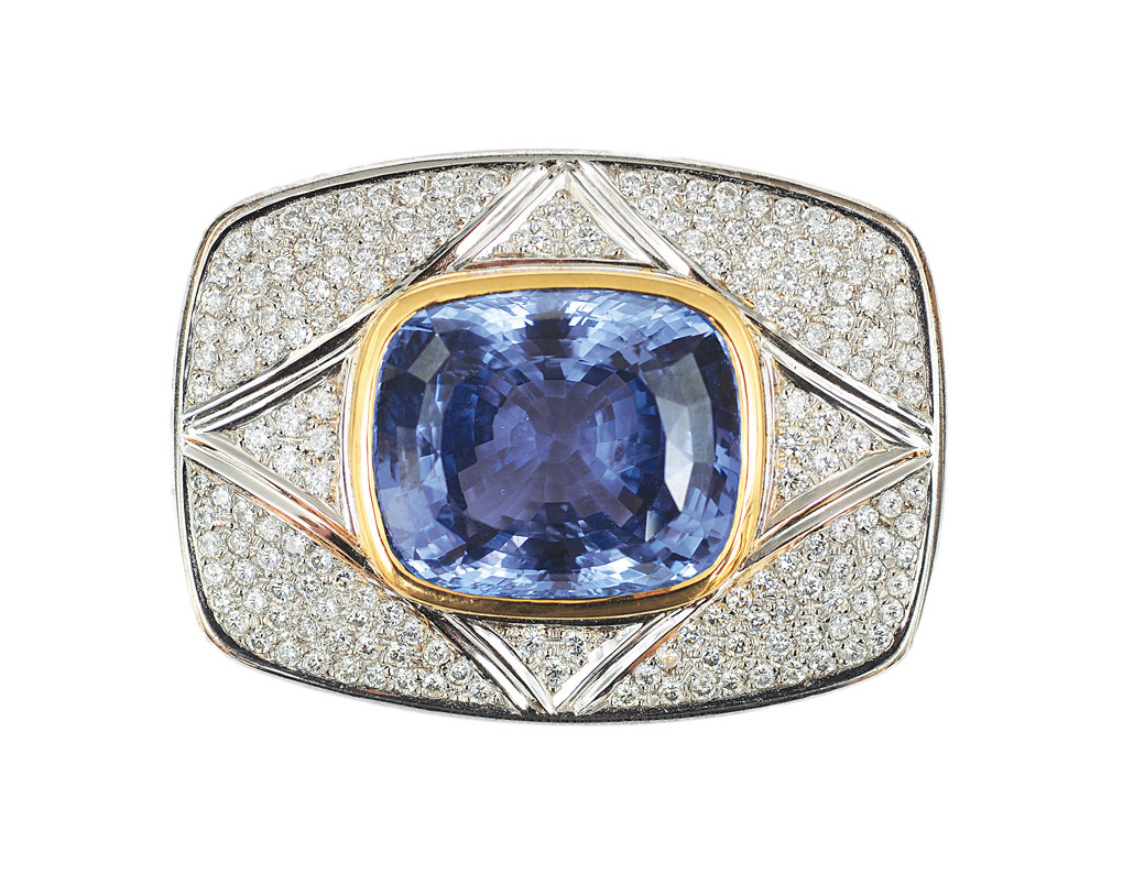 A sapphire diamond brooch