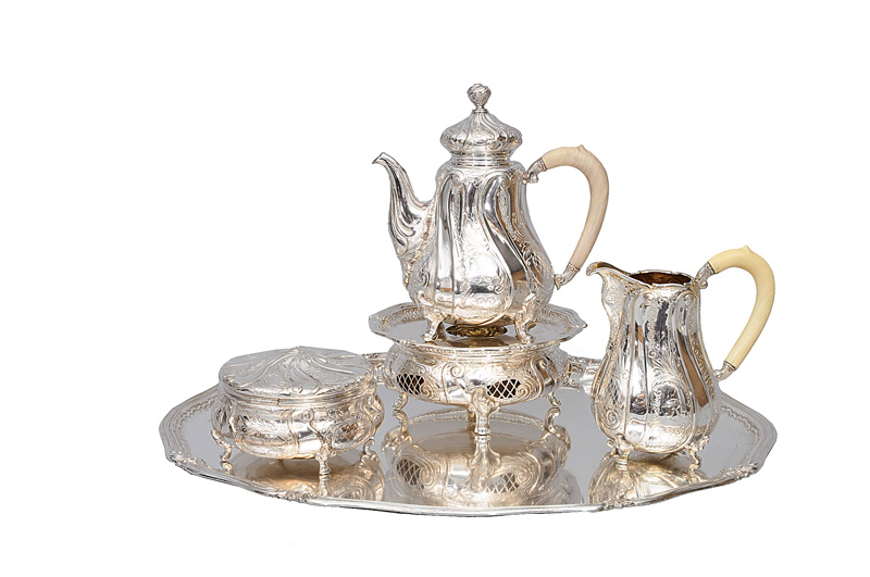 A tea set with Rokoko ornaments - image 2