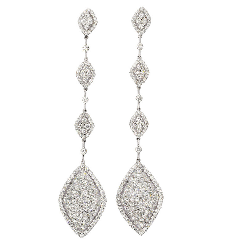 A pair of fine diamond earpendants