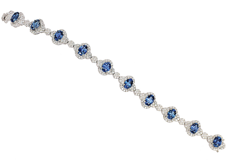 A highcarat sapphire diamond bracelet - image 2