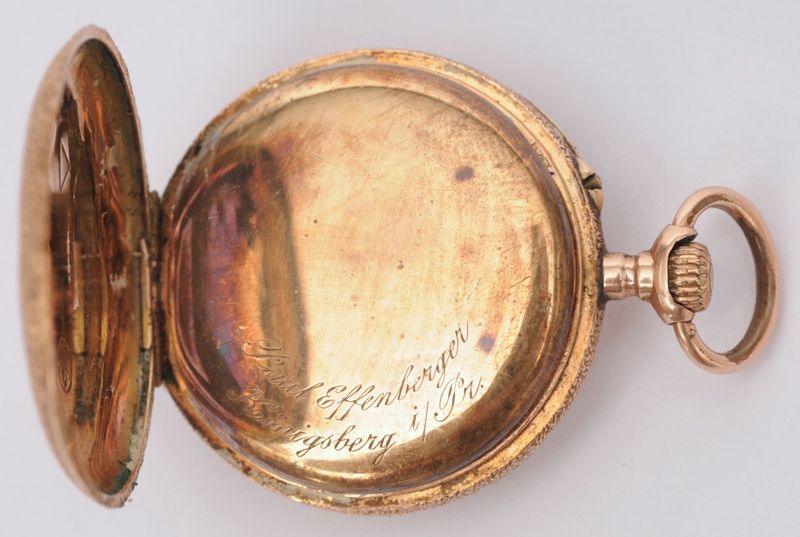 A small ladies pocket watch - image 3
