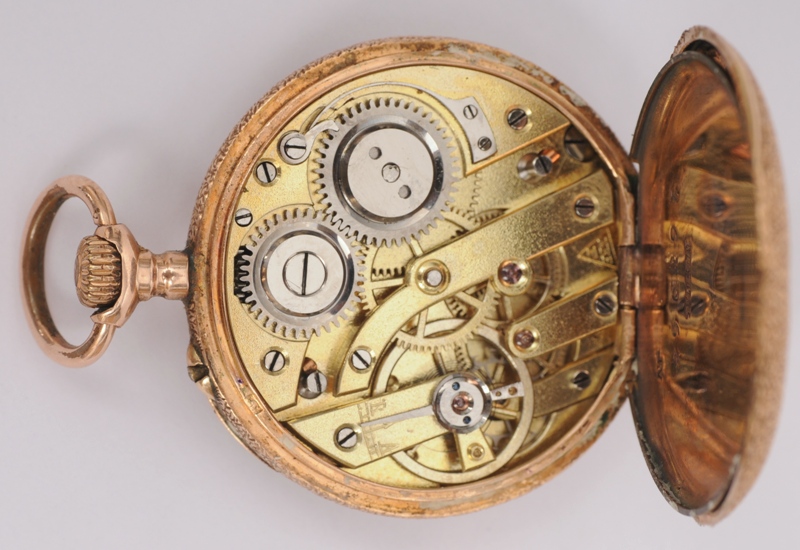 A small ladies pocket watch - image 4