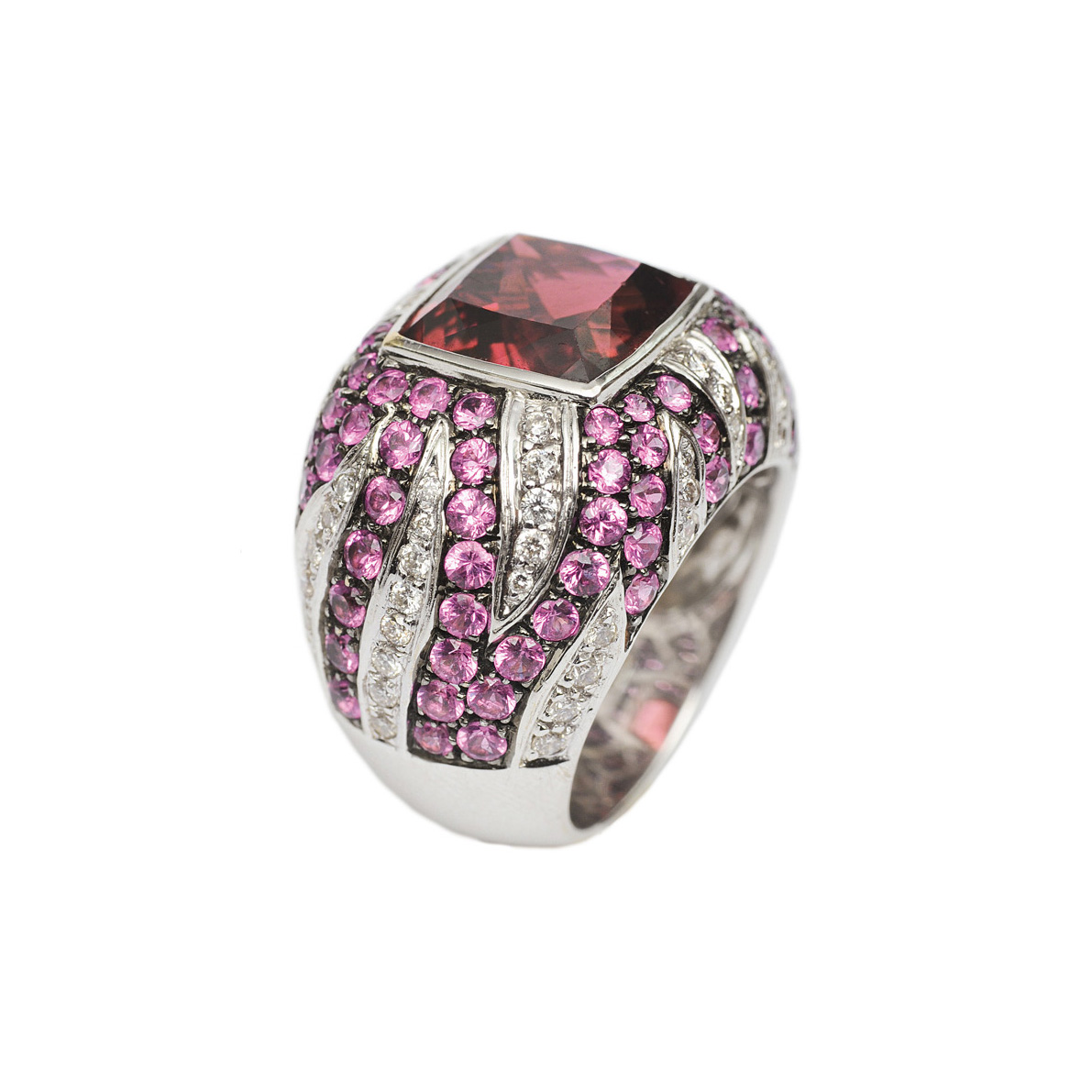 A colourful precious ring with pink-tourmaline, pink-sapphires and diamonds
