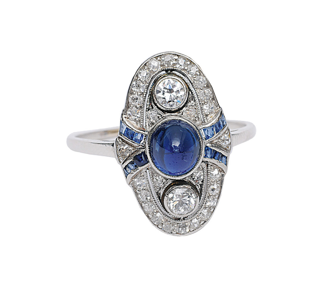 Art-Déco-Saphir-Ring mit Diamant-Besatz