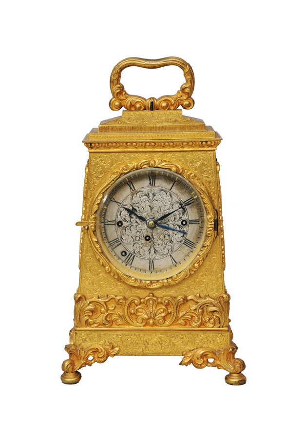 Louis-Philippe-Reiseuhr mit feinem Relief-Dekor