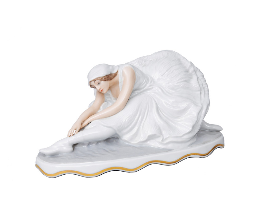 A figure "The dying swan (Anna Pawlowa)"