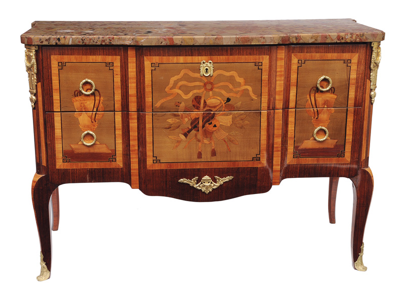 An extraordinary chest of drawer in the Transitions style - image 2