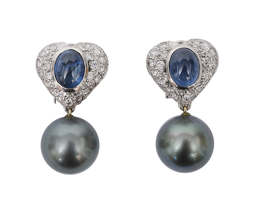 A pair of sapphire diamond earpendants with Tahiti pearls