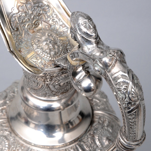 A Victorian coffee set with arabesque ornaments - image 5