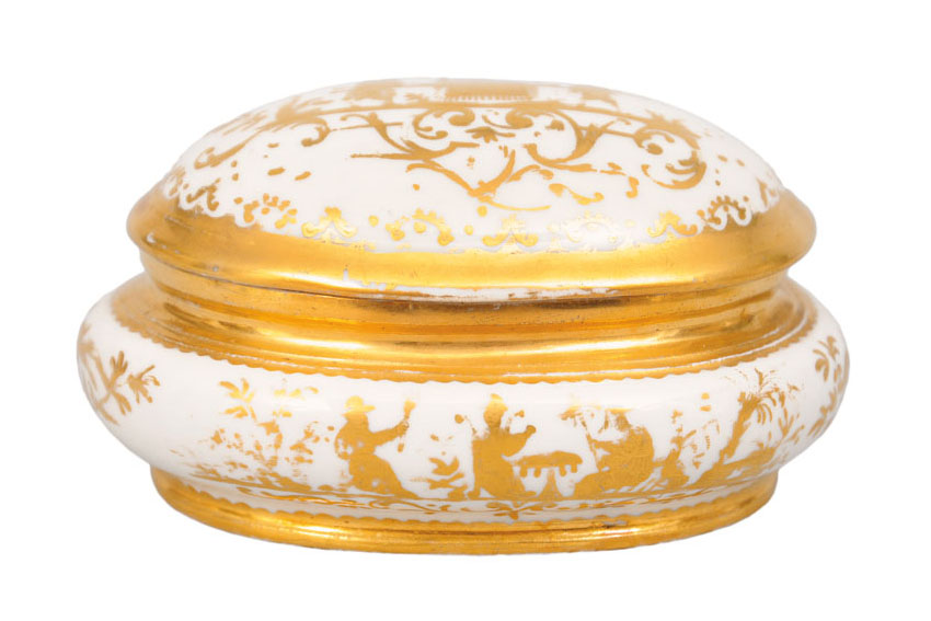 A fine 'Goldchinesen' sugar box