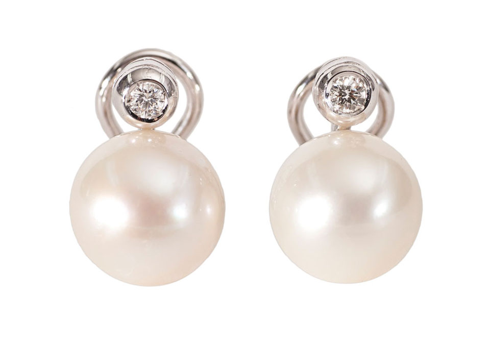 A pair Southsea pearl diamond earstuds
