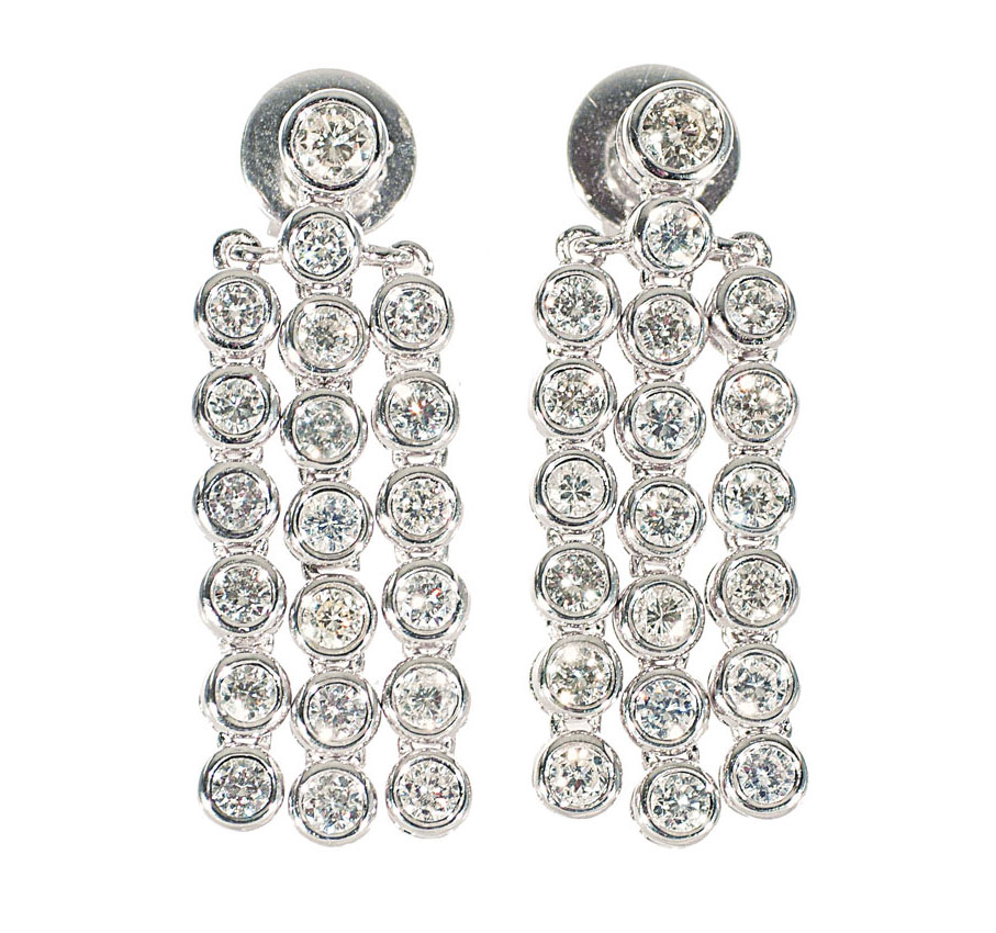 A pair of diamond earpendants