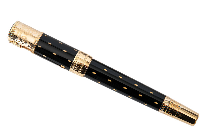 A Mont Blanc fountain pen in limited edition 'Elizabeth I.'