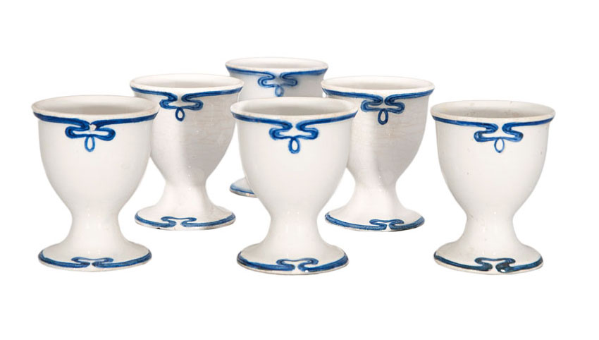 A set of 6 egg cups 'Blaue Olga'