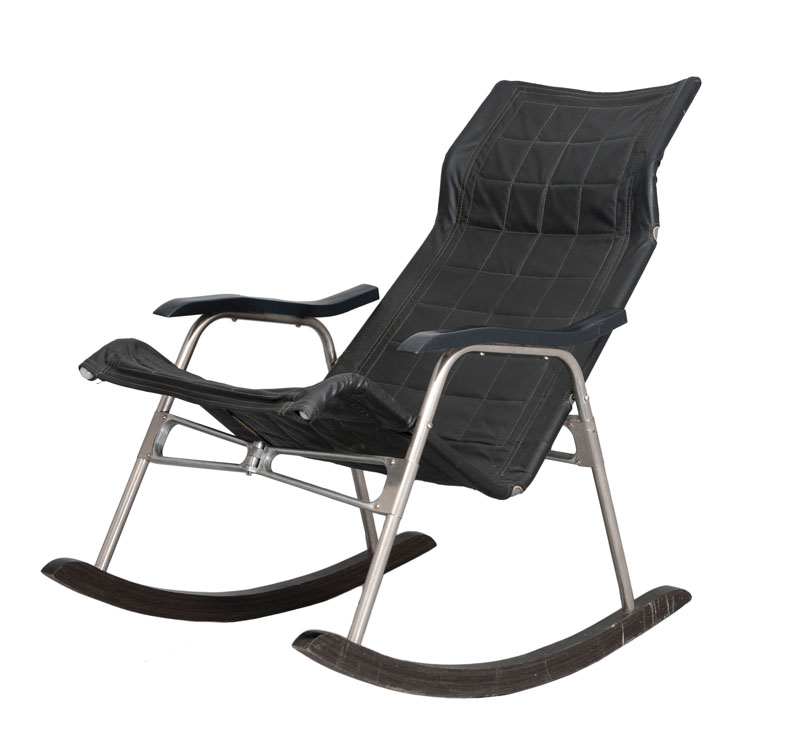 A rocking chair with folding mechanism