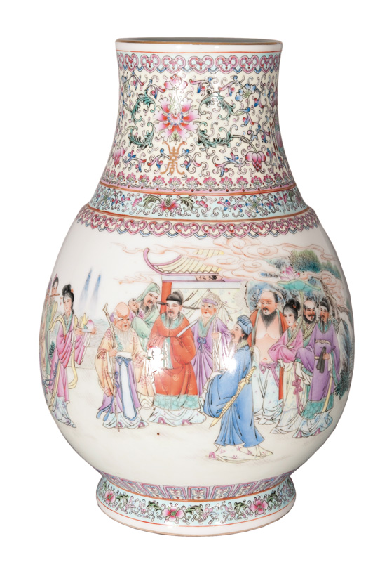 A fine vase with Daoist deities