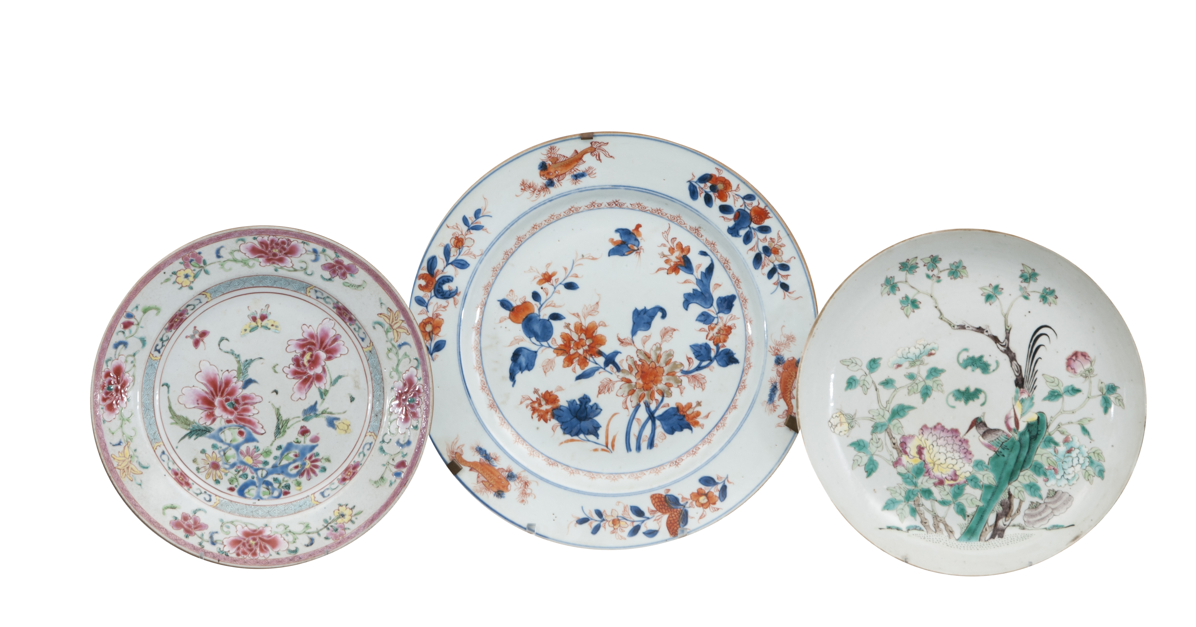 A set of 3 plates