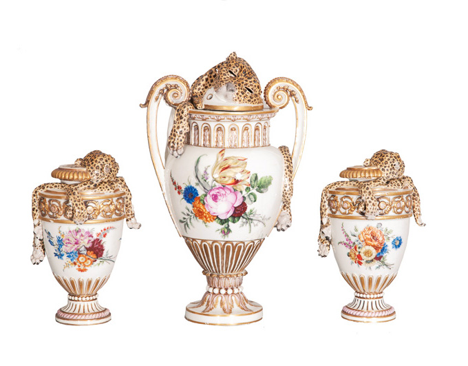 A rare set of 3 potpourri vases with leopard