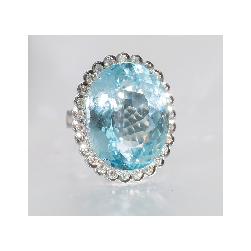 Blautopas-Brillant-Ring
