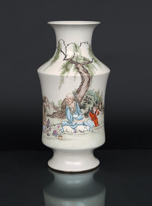 An unusual vase with scholars