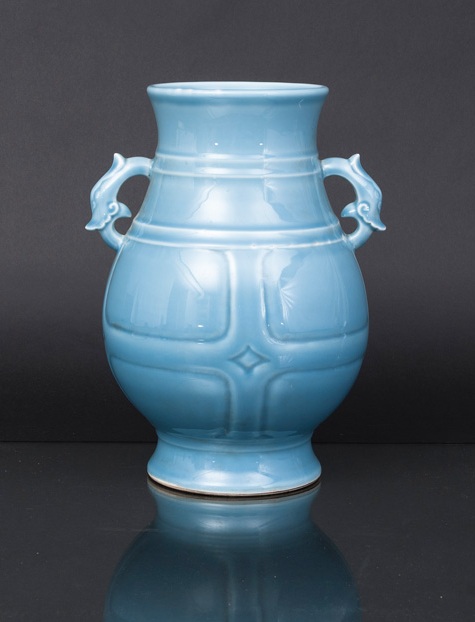 A fine 'Clair-de-lune' archaistic vase HU