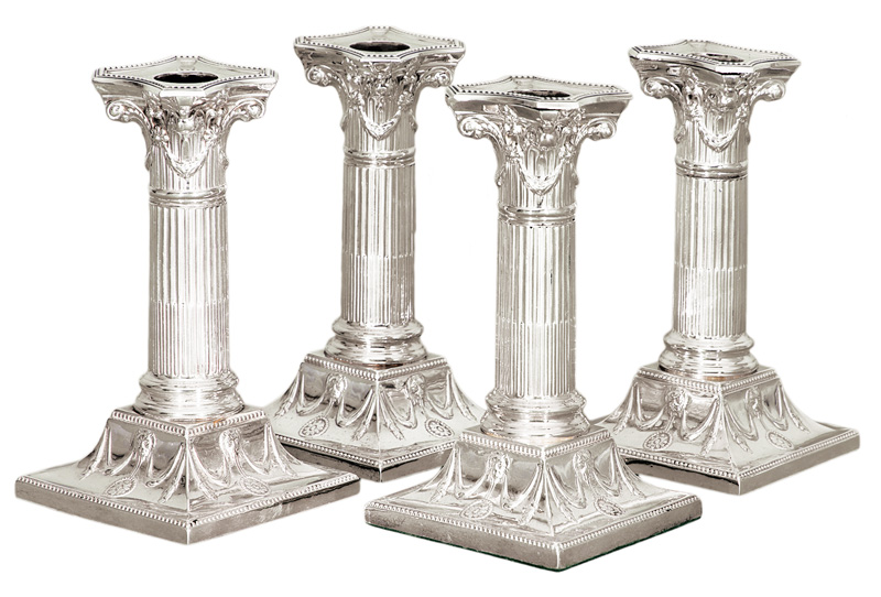 Hawksworth, Eyre & Co. Ltd., reg. 1892, Sheffield - A rare set of 4 Victorian candlesticks in column-shape A rare set of 4 Victorian candlesticks in column-shape