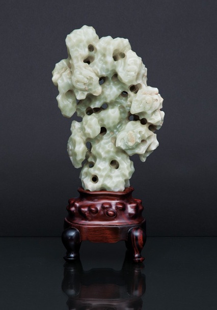 Außergewöhnlicher Jade-Miniaturfelsen für den Gelehrtenschreibtisch