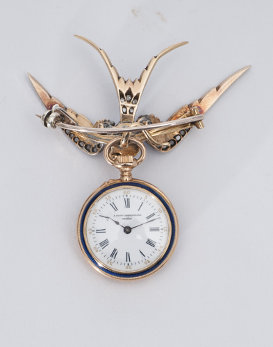An Art Nouveau watch brooch with enamel and diamonds - image 2