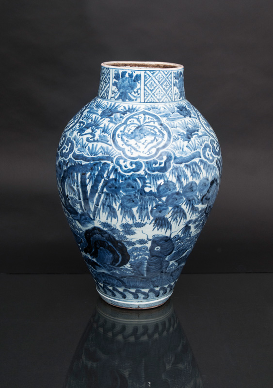 An impressive and large 'carp' vase - image 2
