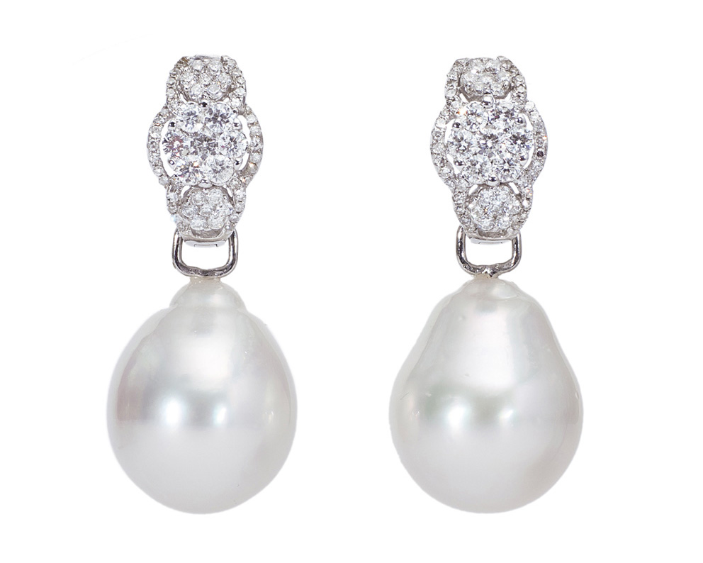 A pair of Southsea pearl diamond earpendants