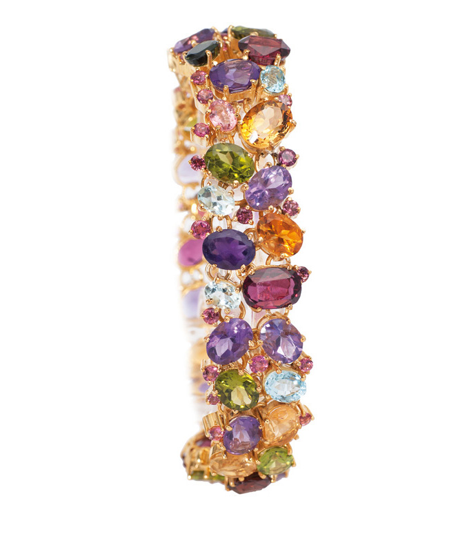 A colourful precious stones bracelet