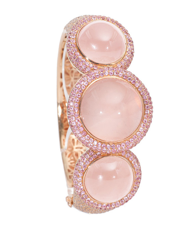 A pink-sapphire rosequartz bangle bracelet with diamonds