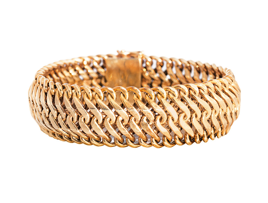 A golden bracelet