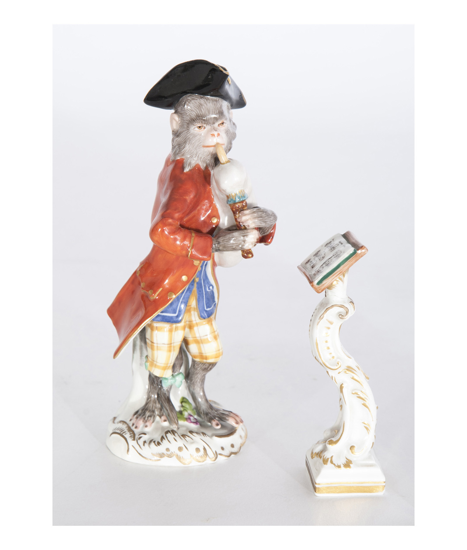 A figure 'Bagpipe player'