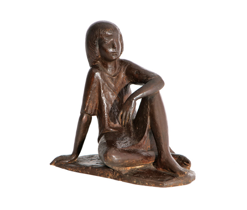 Expressive Bronze-Figur 'Sitzendes Mädchen'