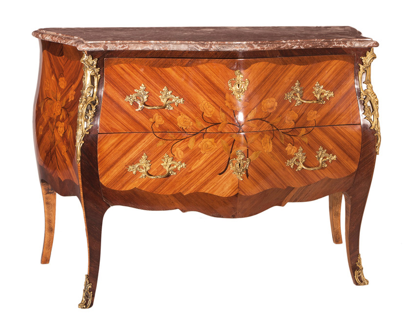 A splendid chest of drawers of Louis Quinze style