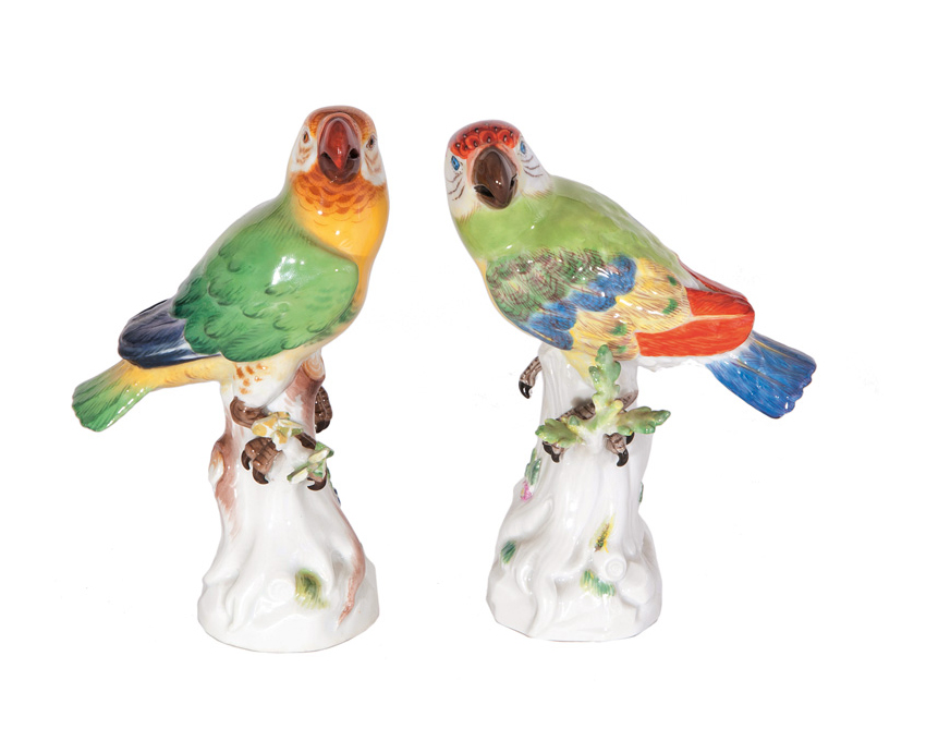 A pair of bird figures 'Parrots'