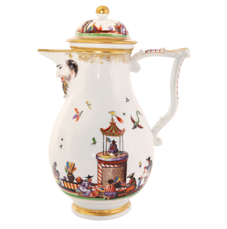 A rich mascaron coffee pot with Chinoiserie scenes after Johann Gregorius Hoeroldt