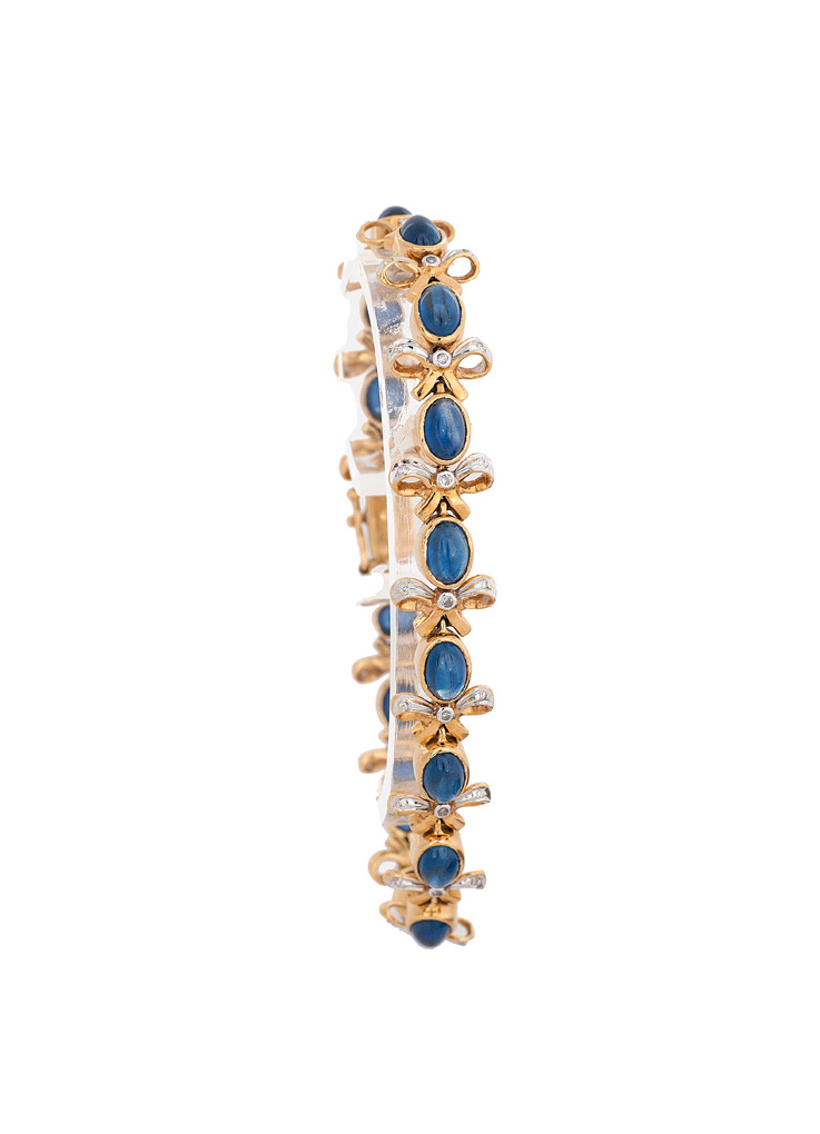 A sapphire diamond bracelet