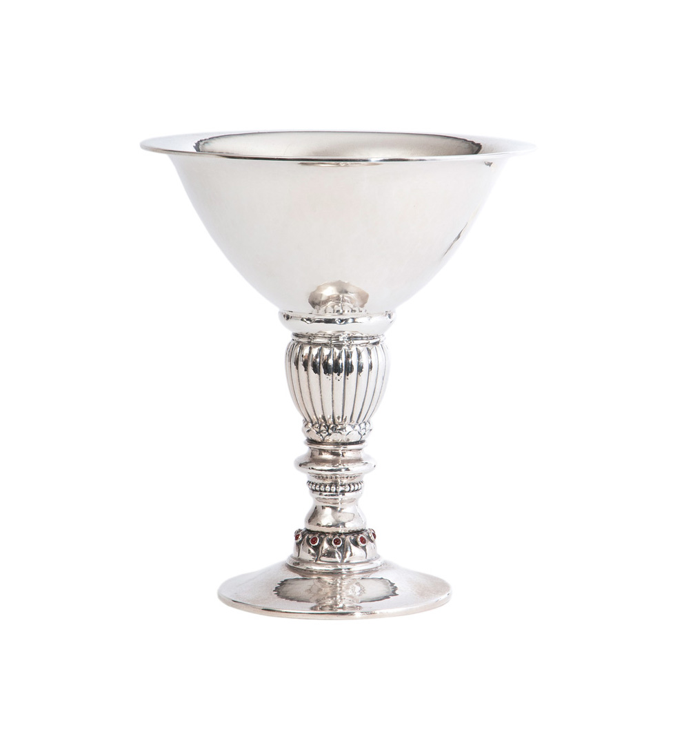 An Art Nouveau footed bowl An Art Nouveau footed bowl