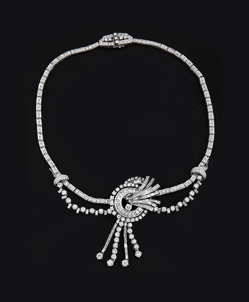 A highcarat diamond necklace - image 2