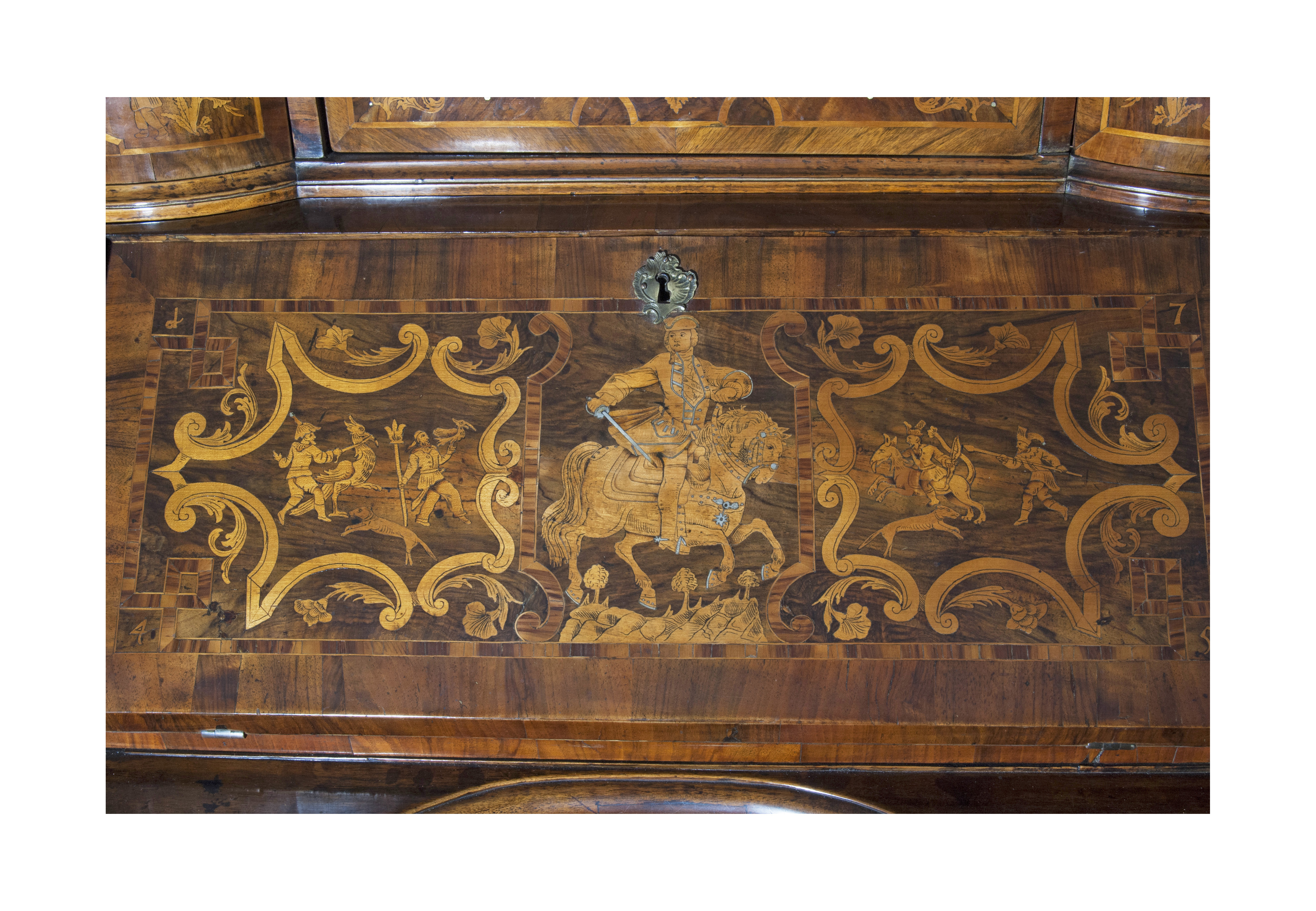 An exceptional tabernakel bureau cabinet - image 3