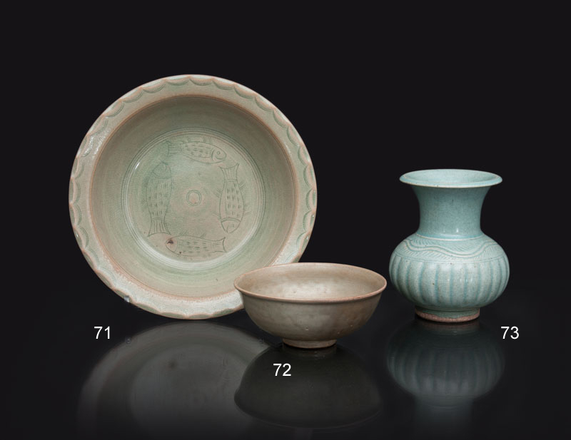 A celadon bowl