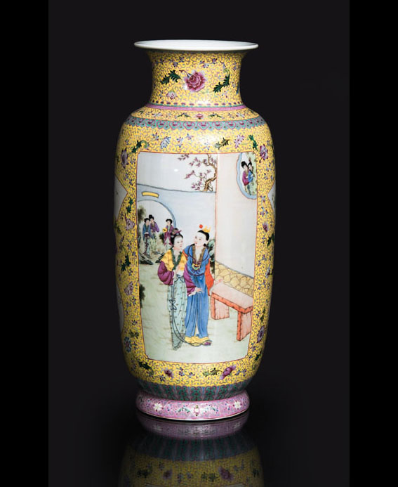 A tall yellow-ground vase with scenes from the famous novel 'The Dream of the Red Chamber' 红楼梦图 A tall yellow-ground vase with scenes from the famous novel 'The Dream of the Red Chamber' 红楼梦图