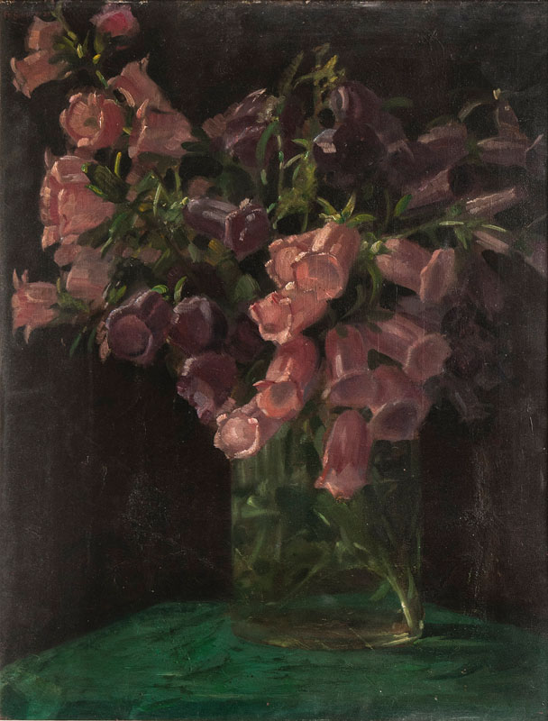 Glockenblumen in einer Vase