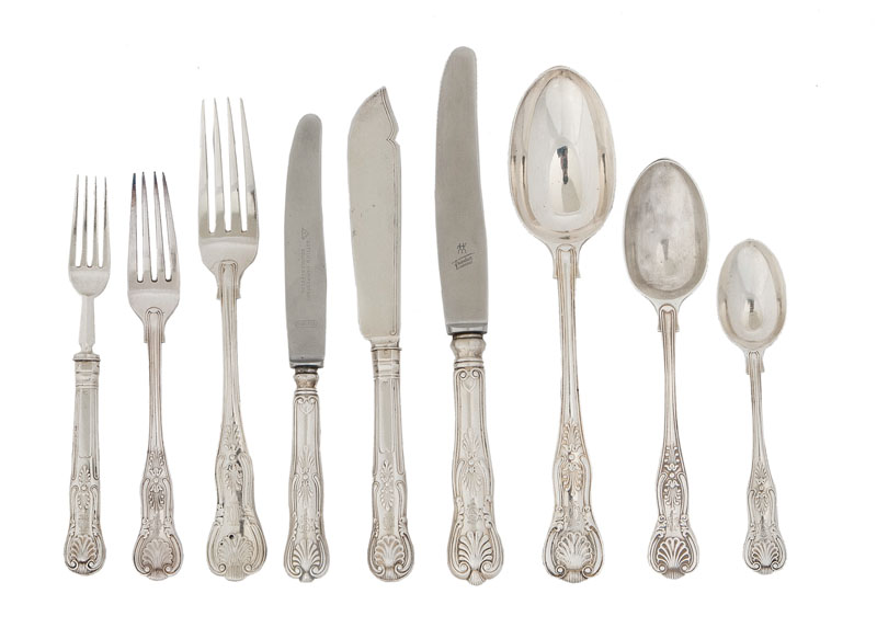 A large cutlery with classy palmette decor - image 3