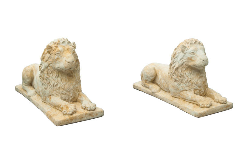 A pair of garten decorations 'Stately lions'
