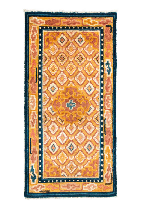 A Ningxia carpet with rhombus patter