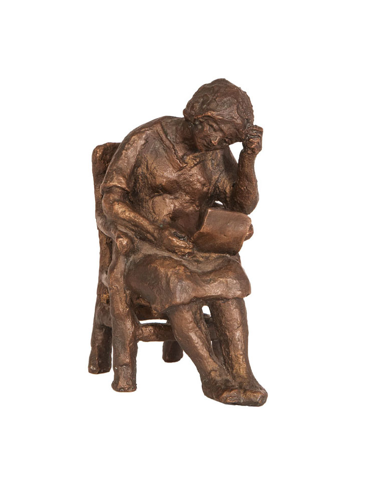 Moderne Bronze-Figur 'Lesende Frau'