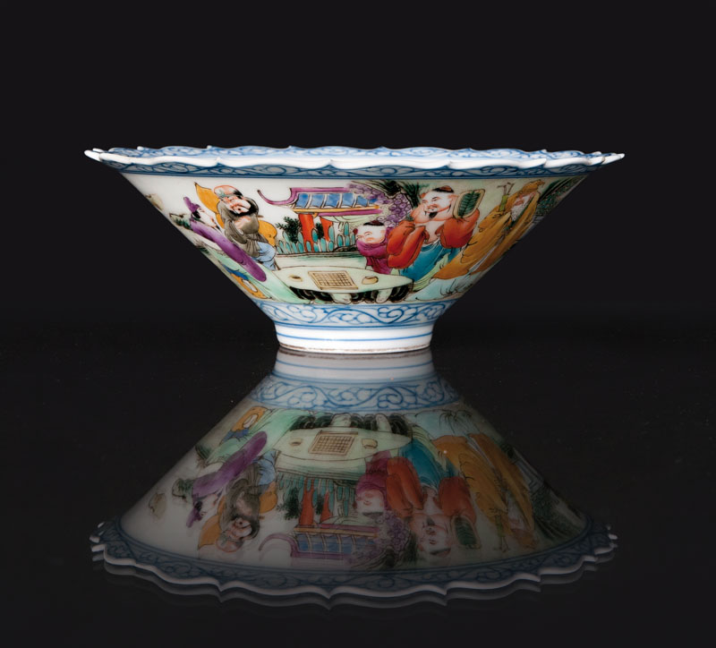 A 'Famille Rose' bowl with '8 Immortals'